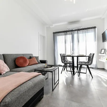 Luxe Apartment