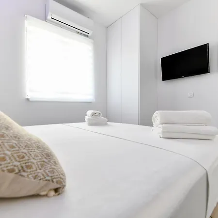 Luxe Apartment