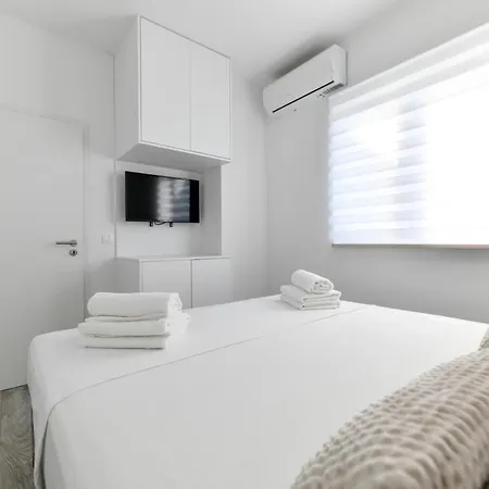 Luxe Apartment