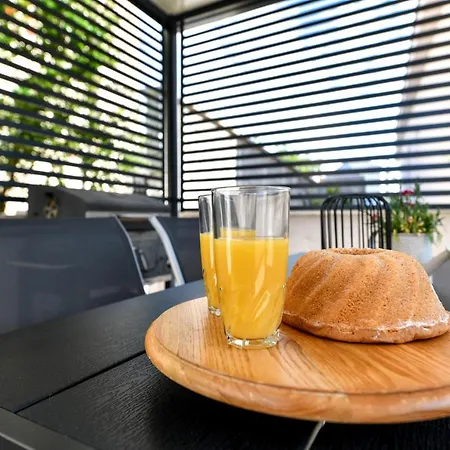 Luxe Apartment *